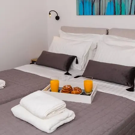 Chrysi's Ocean View Retreat *